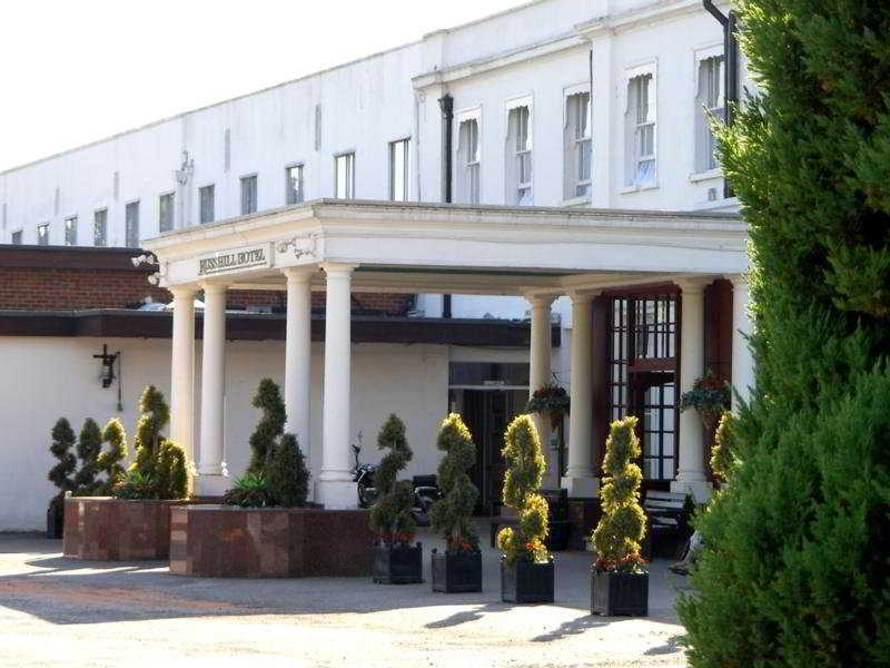 Russ Hill Hotel Charlwood Exterior photo